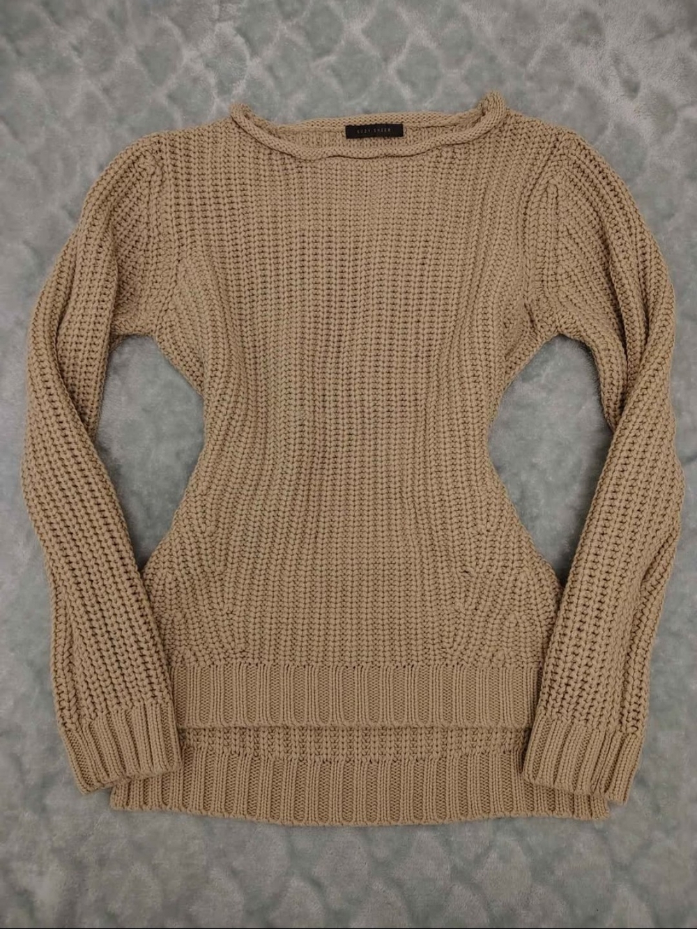 Suzy Shier Beige Ribbed Crewneck Sweater